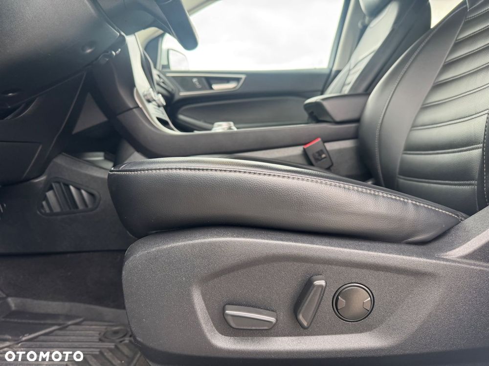 Ford Edge - 16