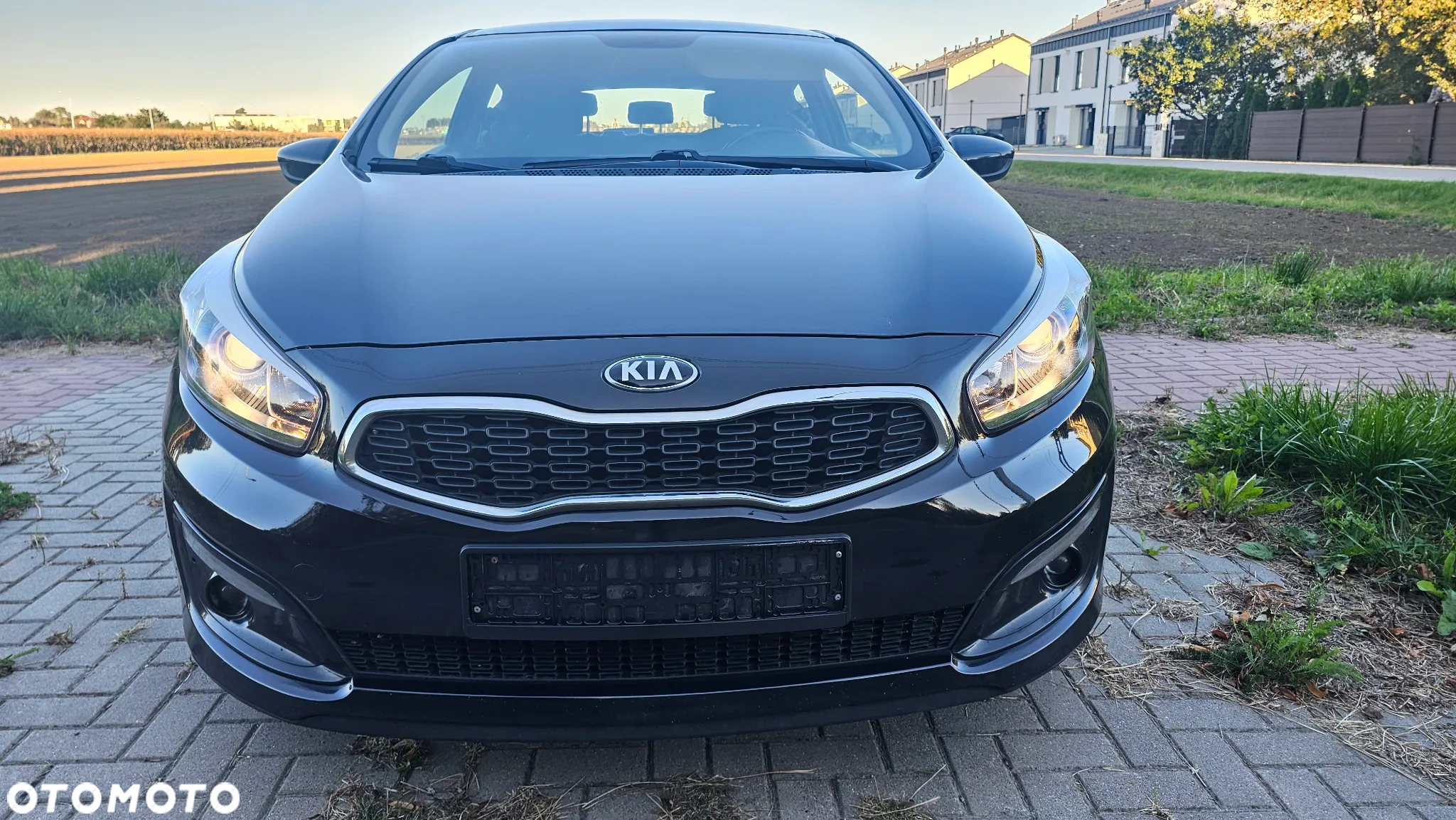 Kia Ceed 1.4 CVVT Dream-Team Edition - 12
