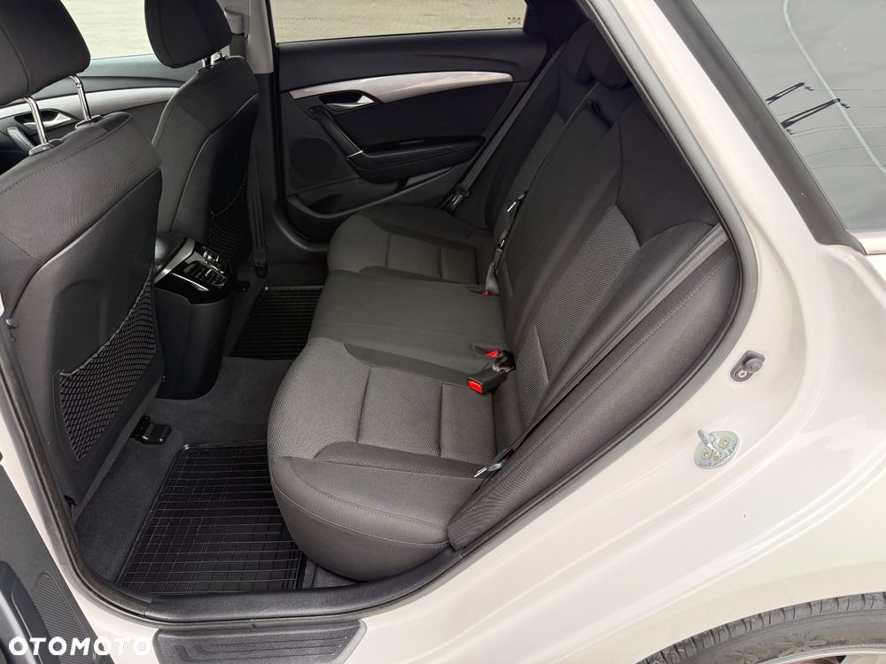 Hyundai i40 i40cw 1.6 Fifa World Cup Edition - 17