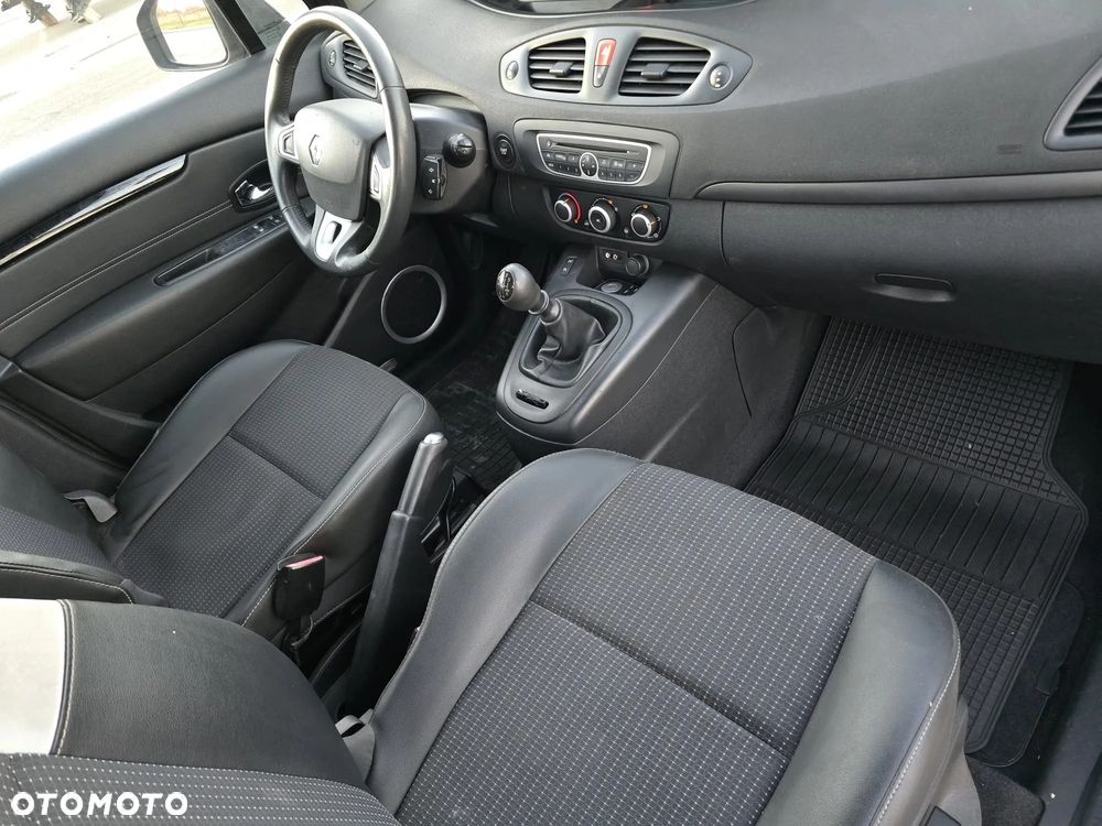 Renault Scenic 1.5 dCi Avantage - 22