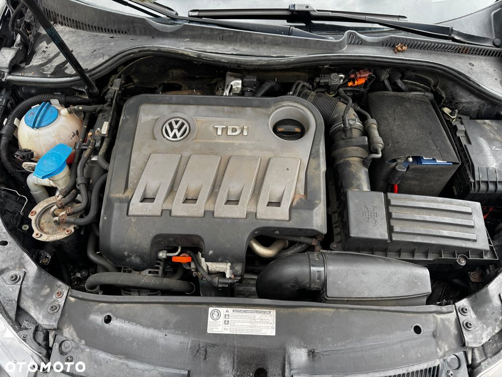 Volkswagen Golf 2.0 TDI DPF Style - 13