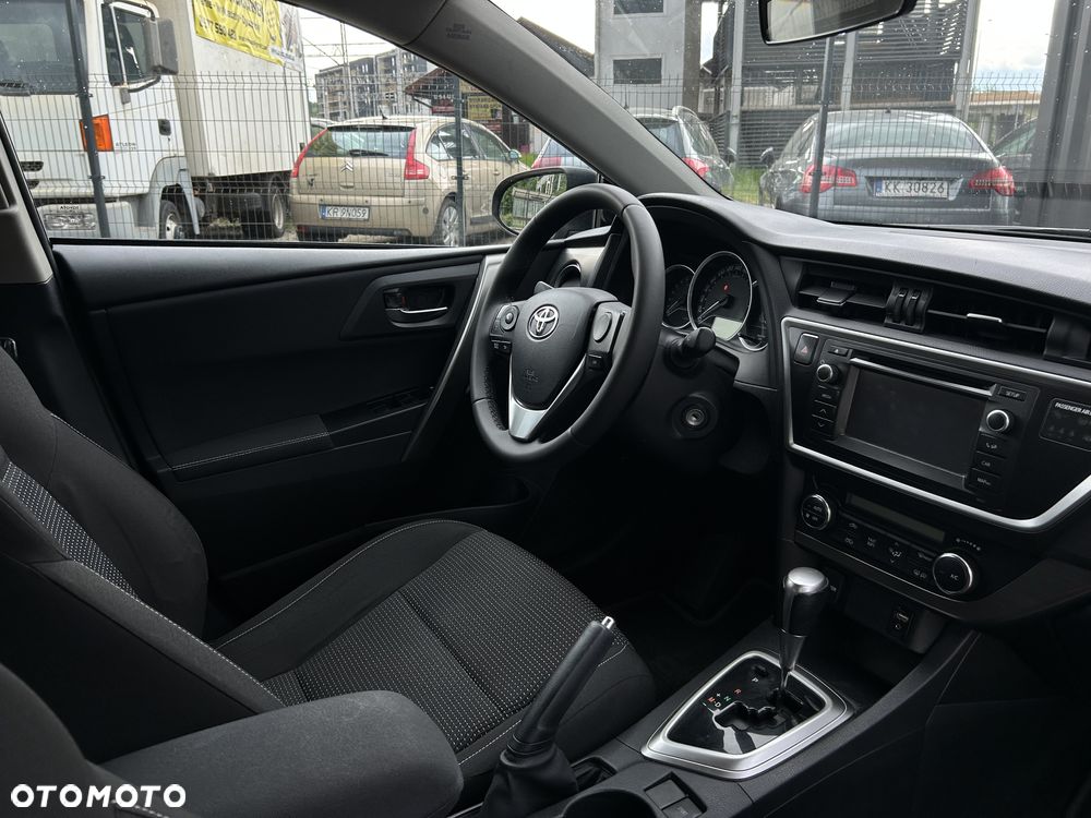 Toyota Auris - 19