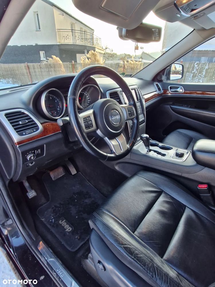 Jeep Grand Cherokee - 14