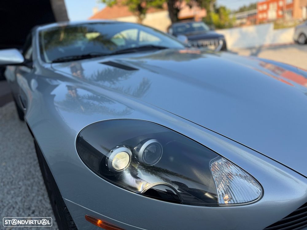 Aston Martin DB9 Coupe Touchtronic - 31