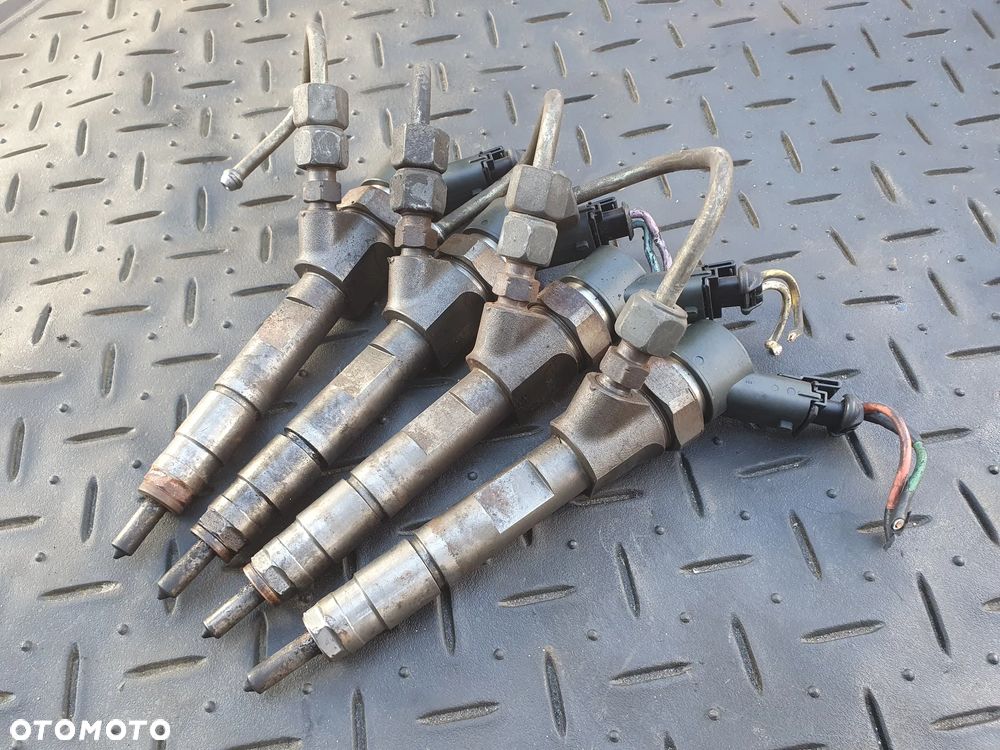 WTRYSKI WTRYSKIWACZE KOMPLET  RENAULT MEGANE II 1.9DCI  8200100272 0445110110B - 1