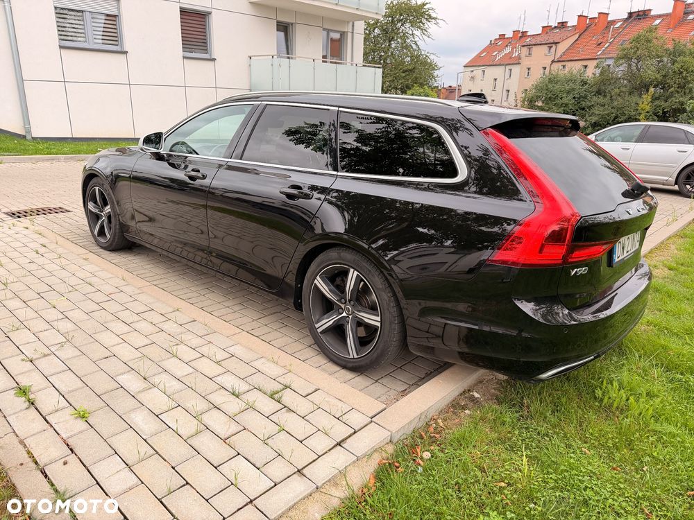 Volvo V90 D5 AWD R-Design - 8