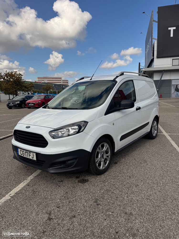Ford Transit Courier - 1