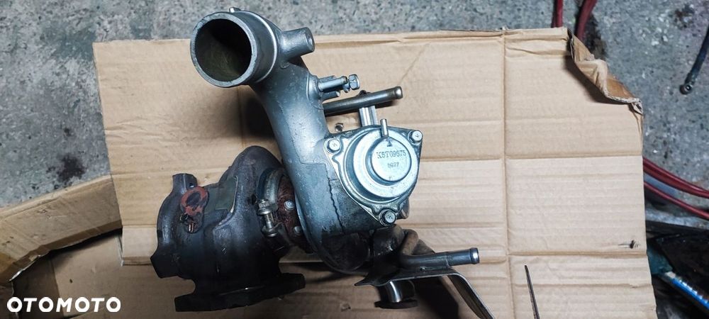 Turbosprężarka TD04-10T 8200396687 49377-07301 7701478861 2.0 Turbo Renault - 3
