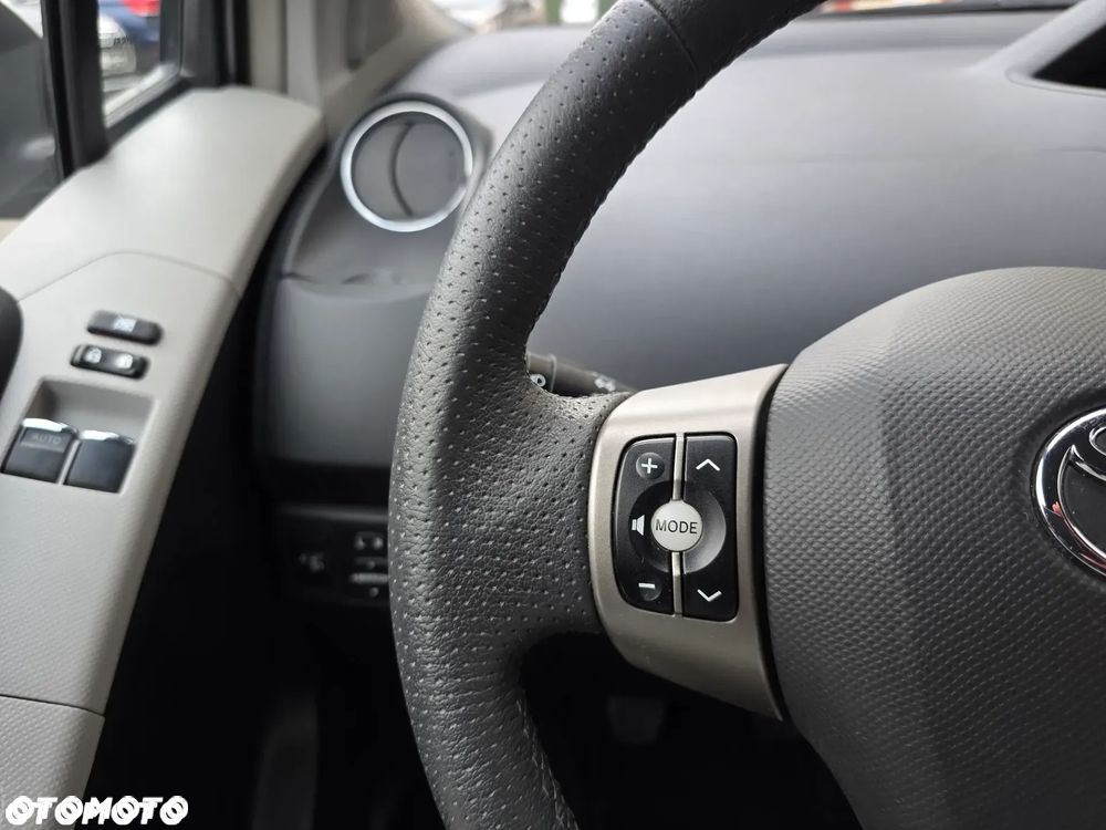 Toyota Yaris - 28