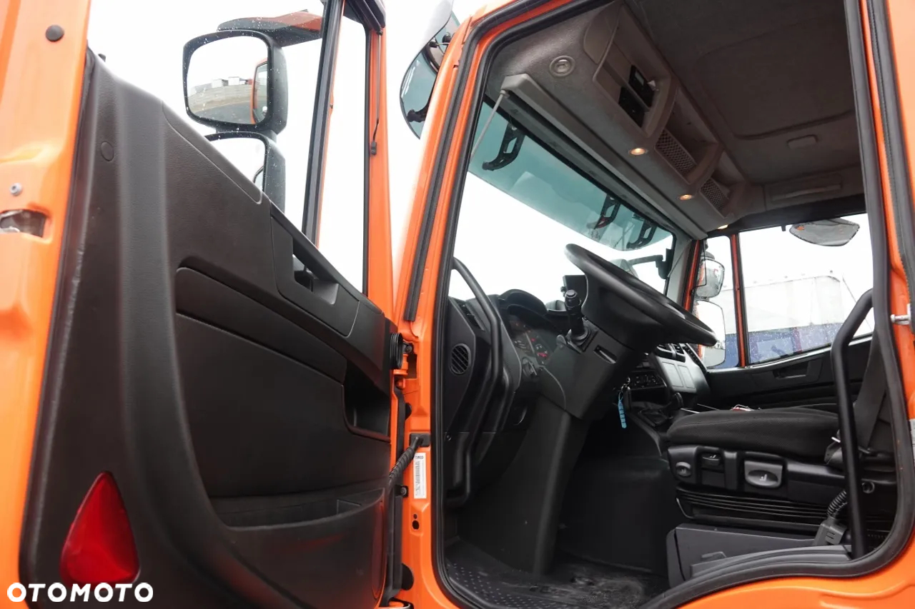 Iveco 420 / 6x2 / SKRZYNIOWY- 6,5 M / HDS FASSI 185 - 10,4 M / E6 / OŚ PODNOSZONA - 27