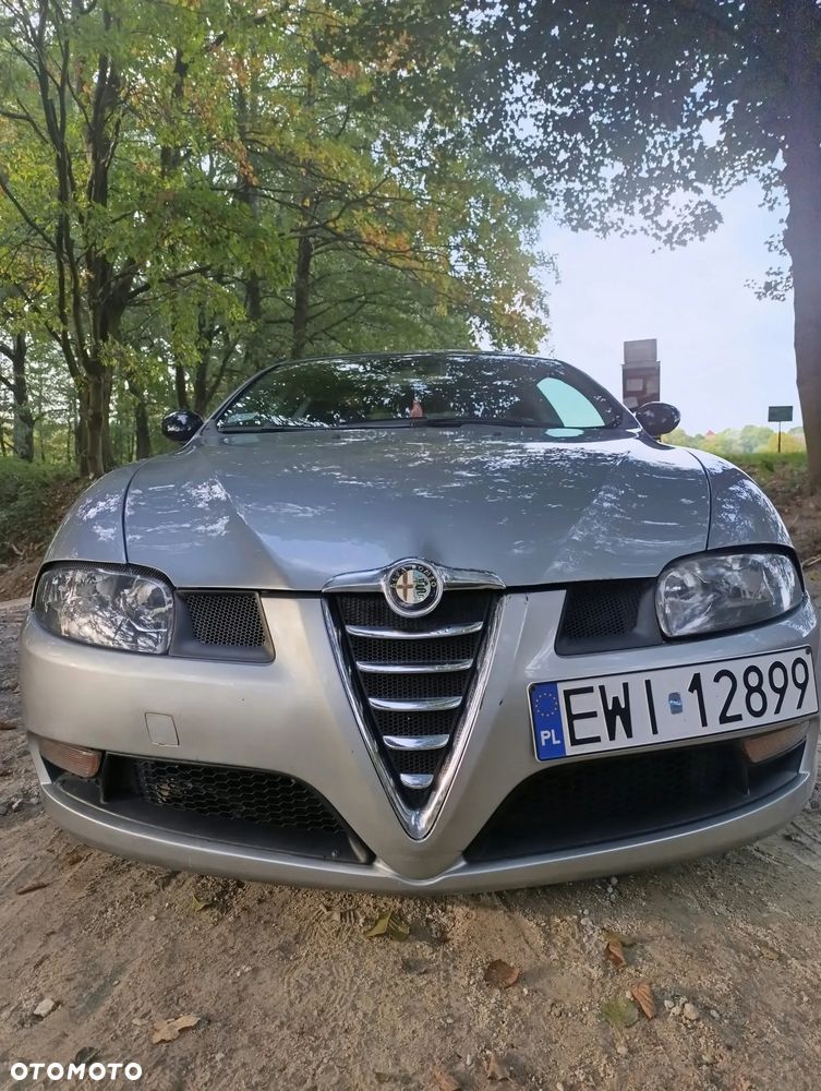 Alfa Romeo GT - 8