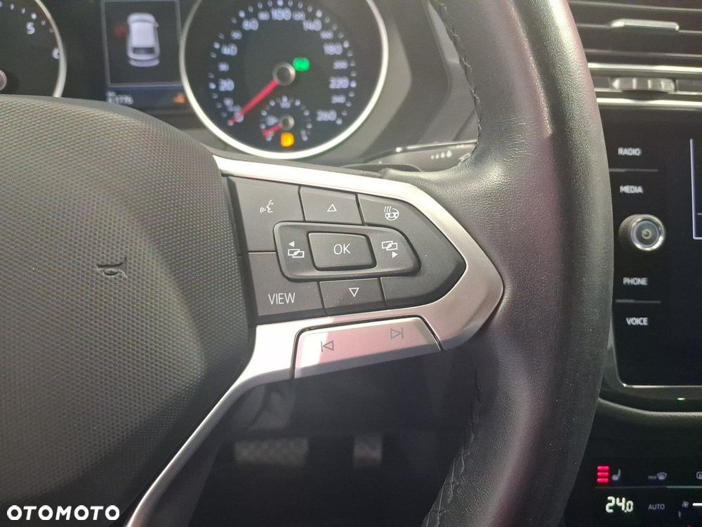 Volkswagen Tiguan - 19