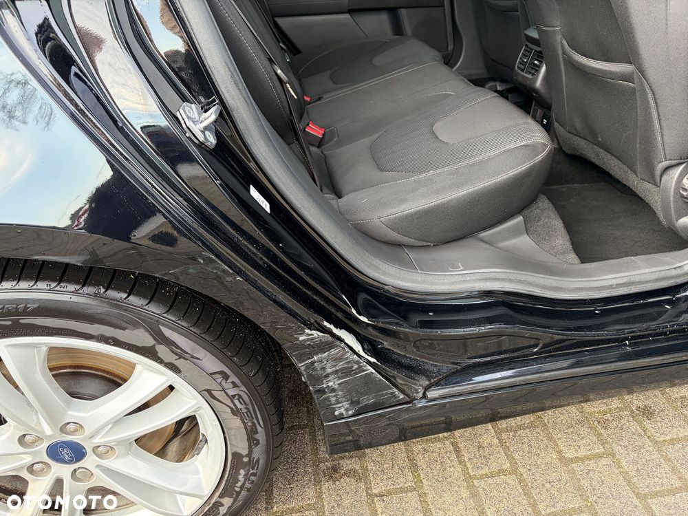 Ford Mondeo 2.0 EcoBlue Titanium - 22