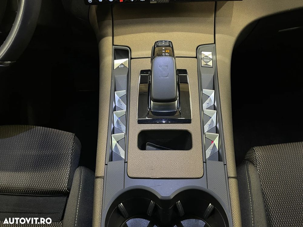 DS Automobiles DS 7 Crossback Crosback 1.6 PHeV AWD 300 EAT8 Bastille+ - 24