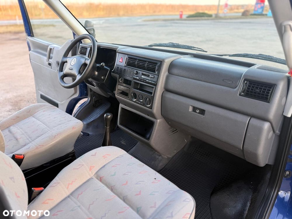 Volkswagen Transporter - 7