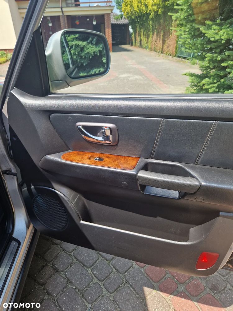 Hyundai Terracan - 10