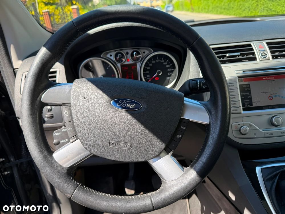 Ford Kuga 2.0 TDCi Titanium S - 27