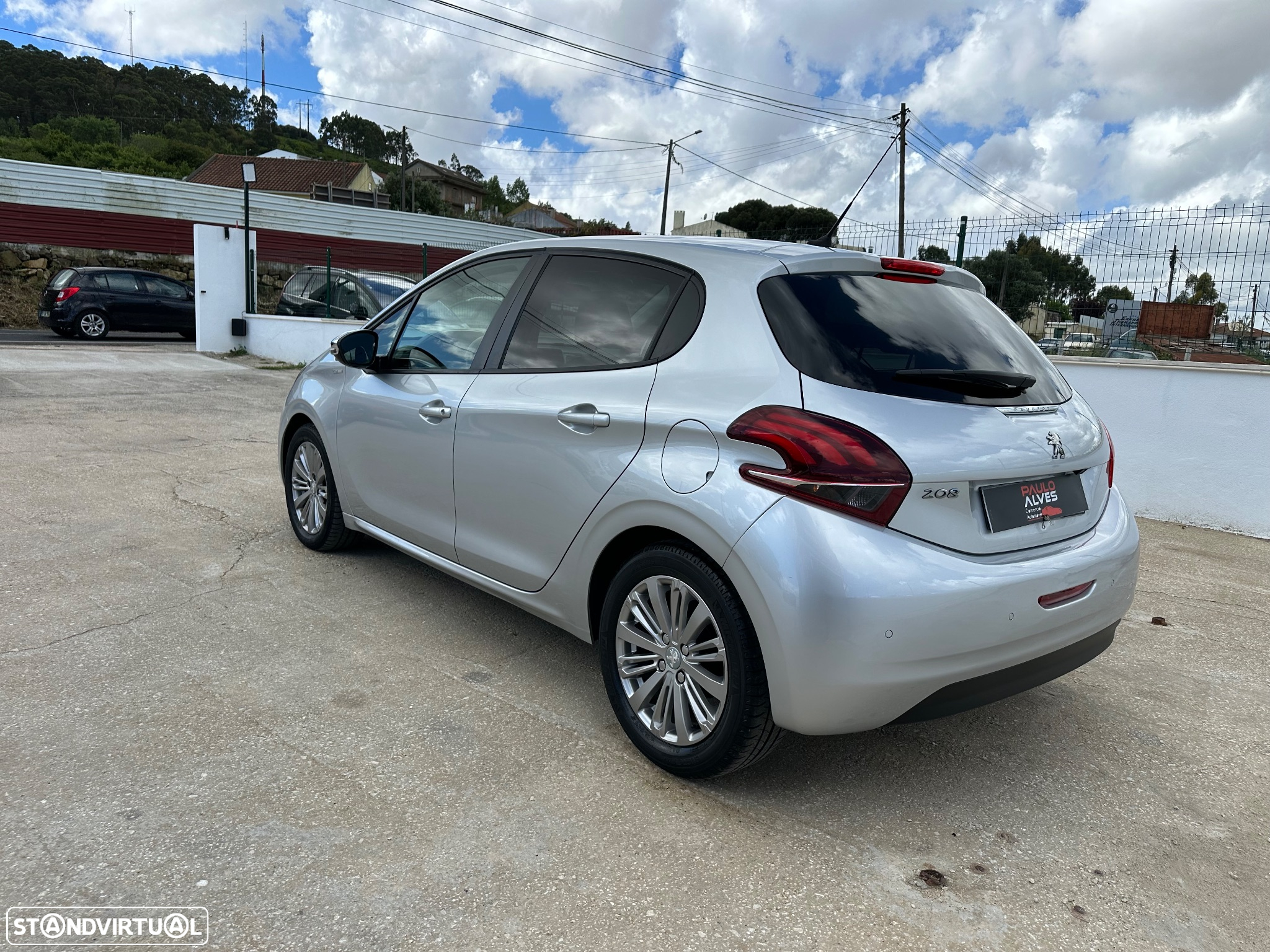 Peugeot 208 1.2 PureTech Style - 22
