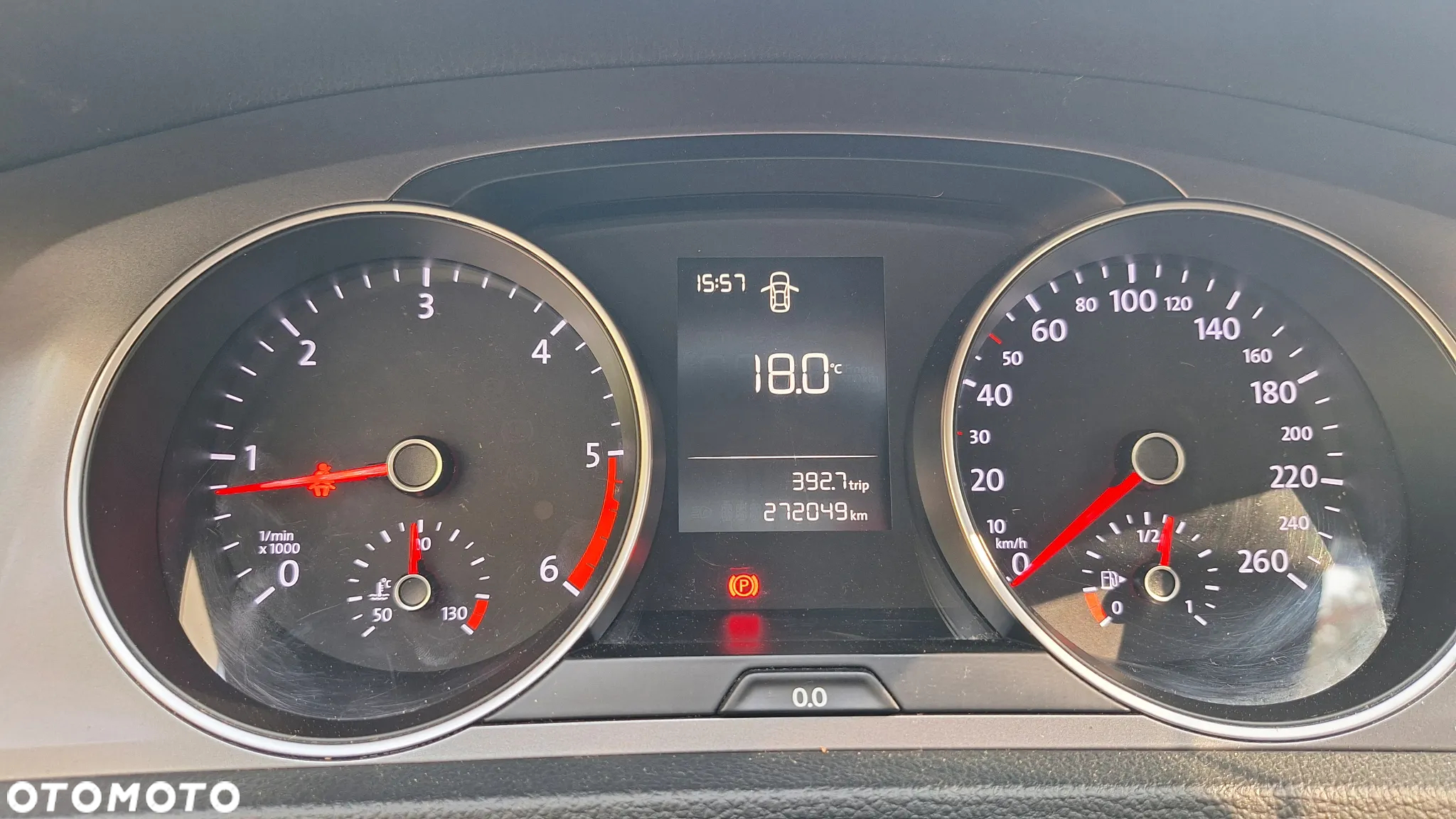 Volkswagen Golf VI 1.6 TDI Comfortline - 14