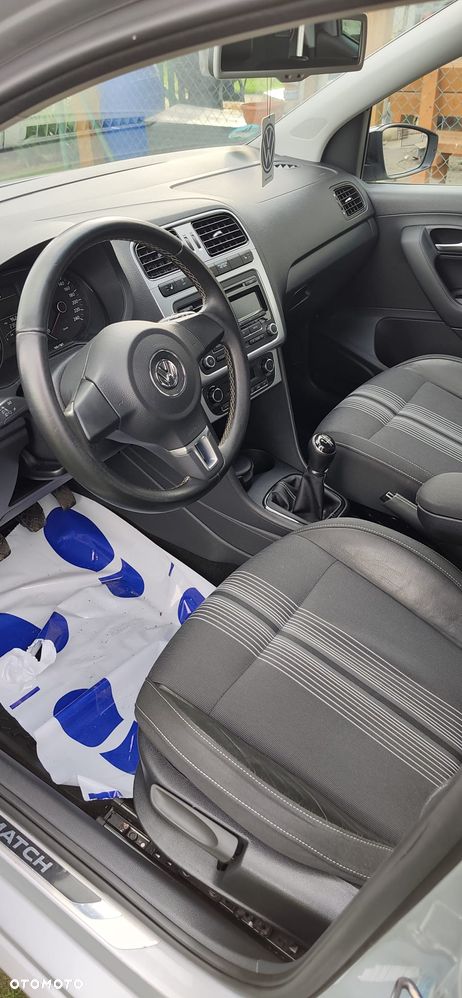 Volkswagen Polo 1.2 TSI MATCH - 11