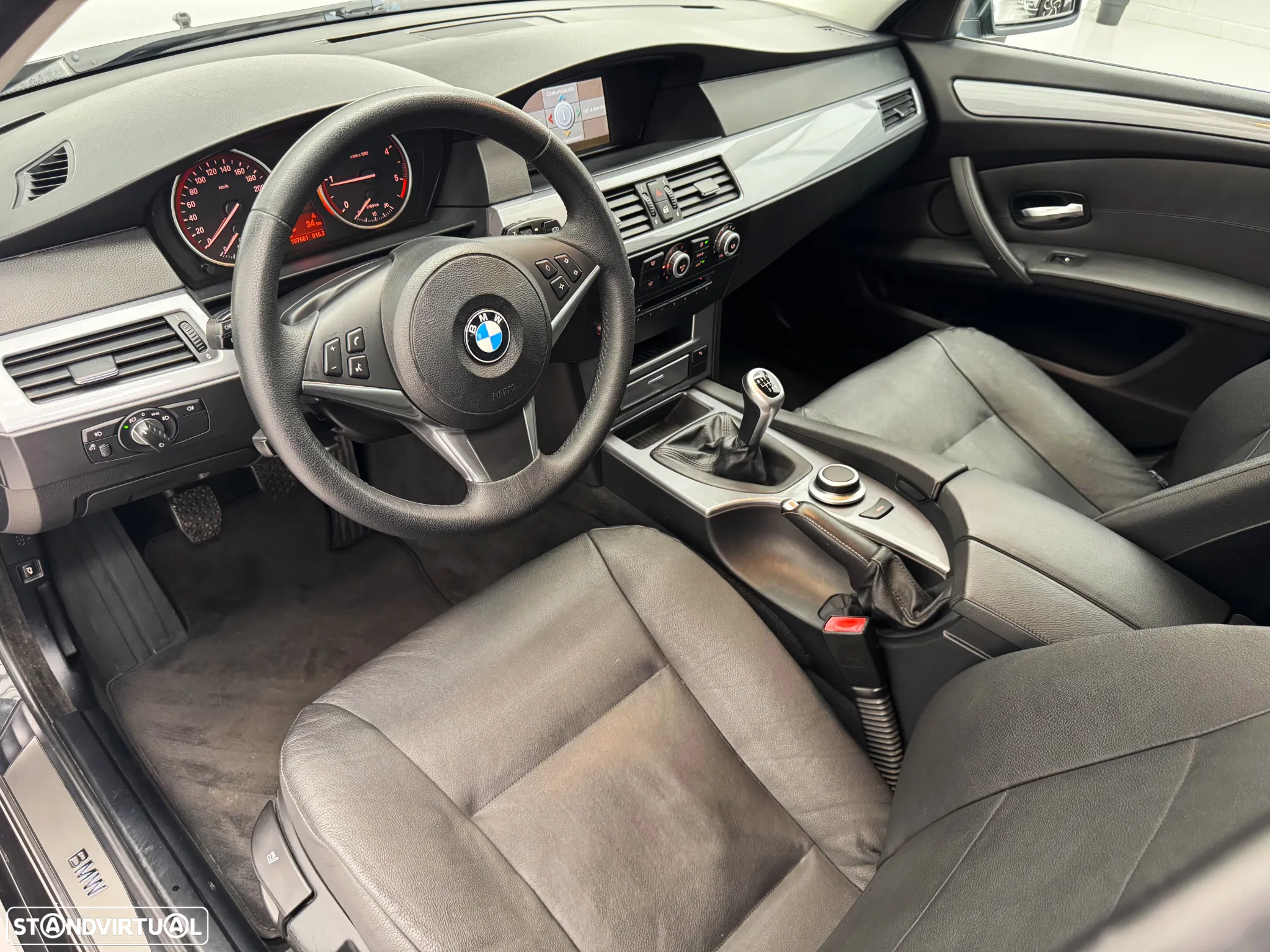 BMW 520 d Touring Executive - 22