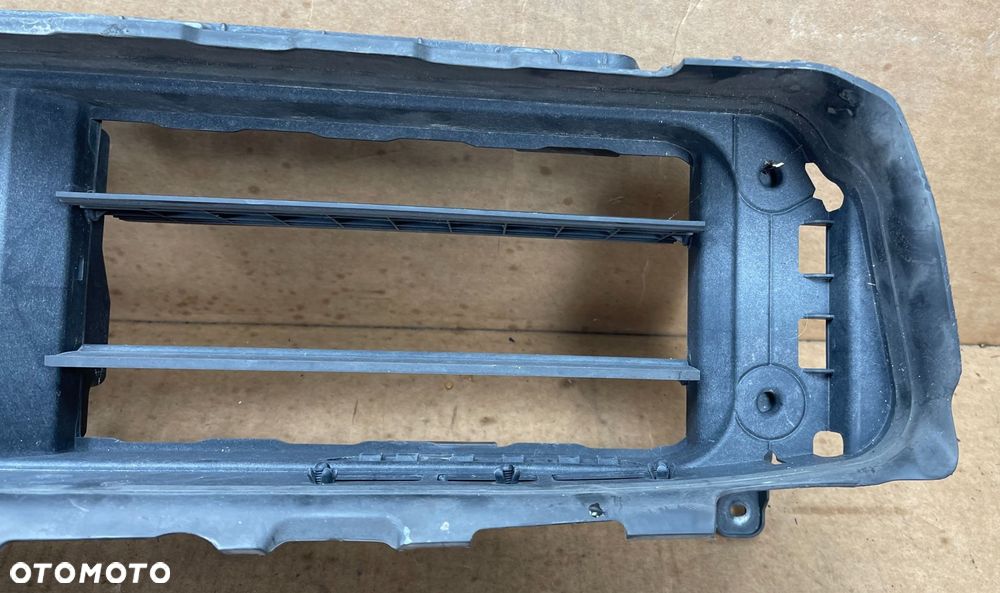 O1 HYUNDAI GENESIS G80 2013 - KIEROWNICA POWIETRZA WLOT 86968-B1000 - 4