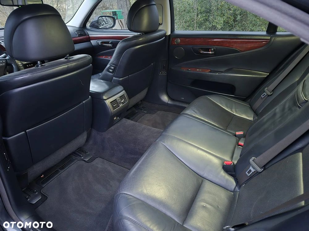 Lexus LS 460 Elegance - 13