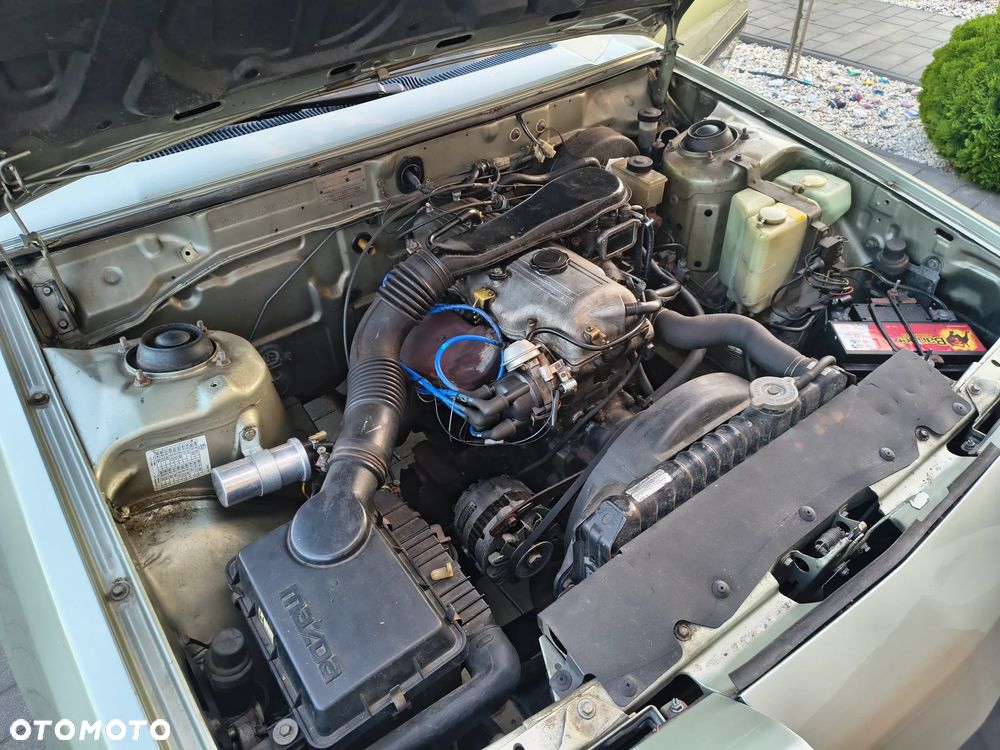 Mazda 929 - 13