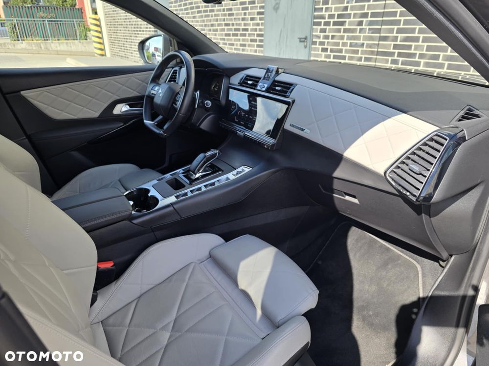 DS Automobiles DS 7 Crossback - 24