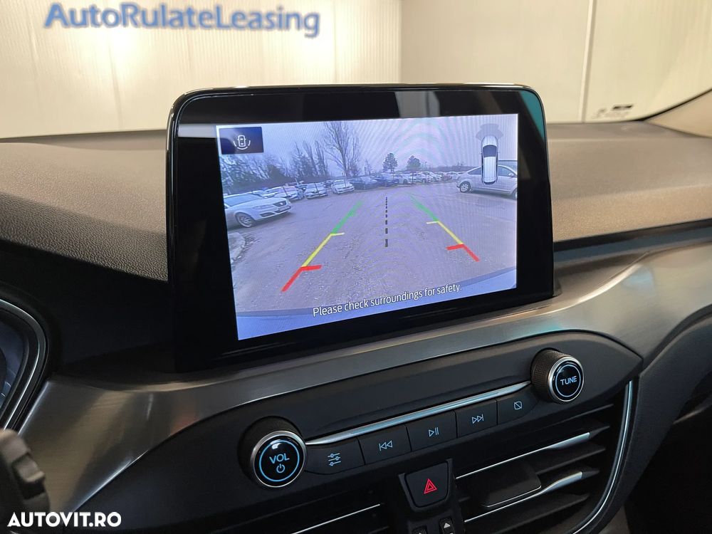 Ford Focus 2.0 EcoBlue Titanium - 13