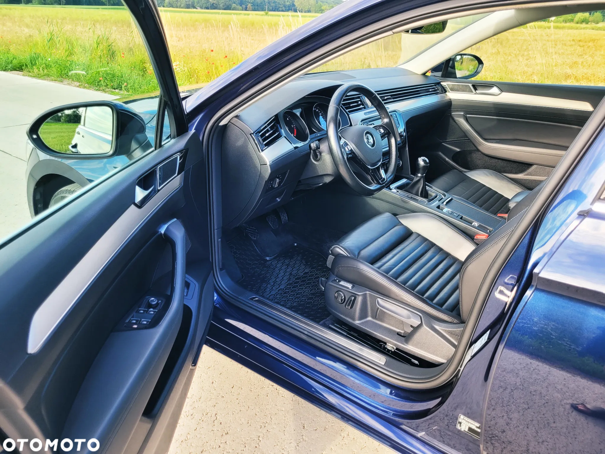 Volkswagen Passat Variant 2.0 TDI (BlueMotion Technology) Highline - 11