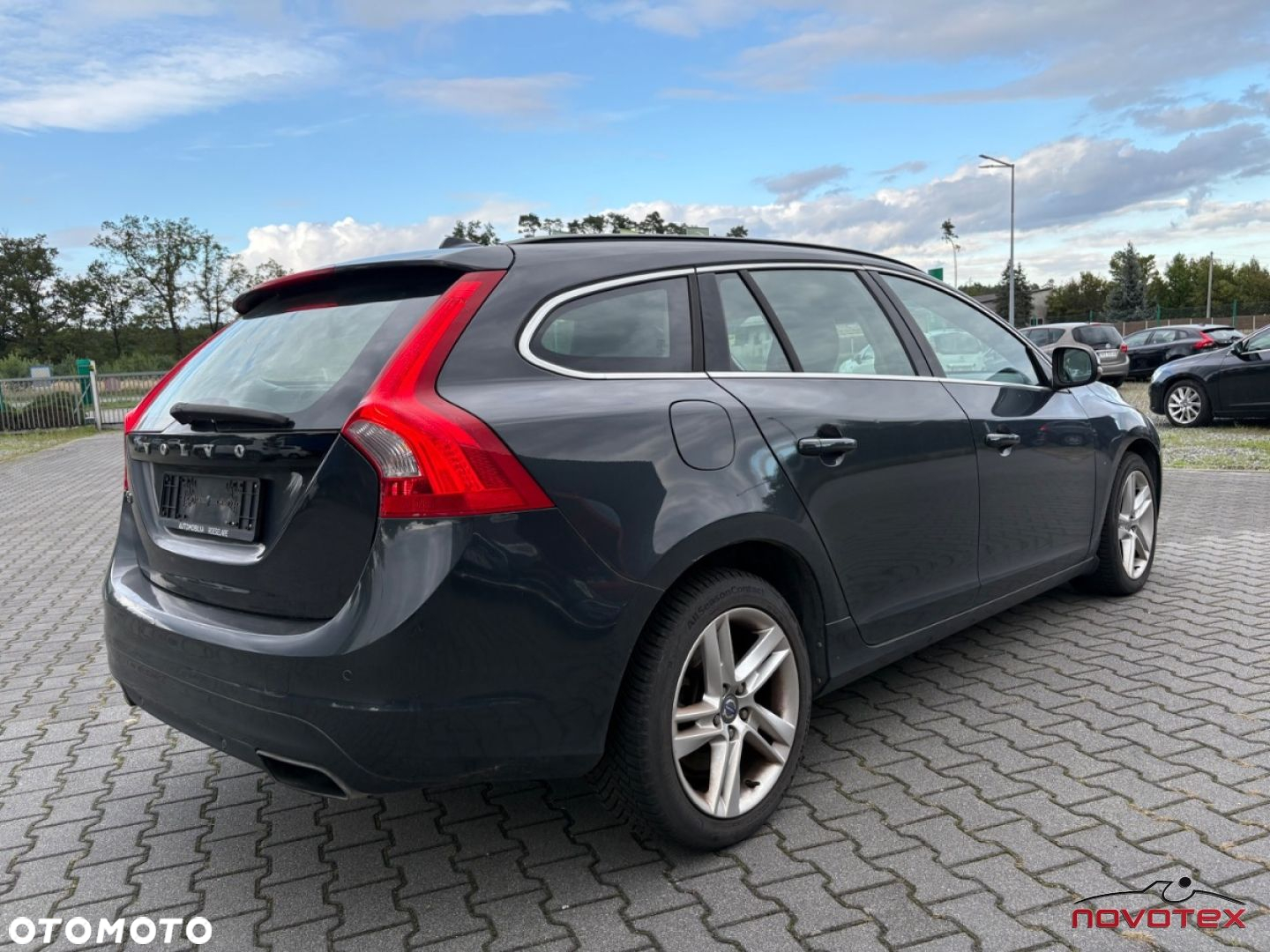 Volvo V60 D4 Momentum - 2