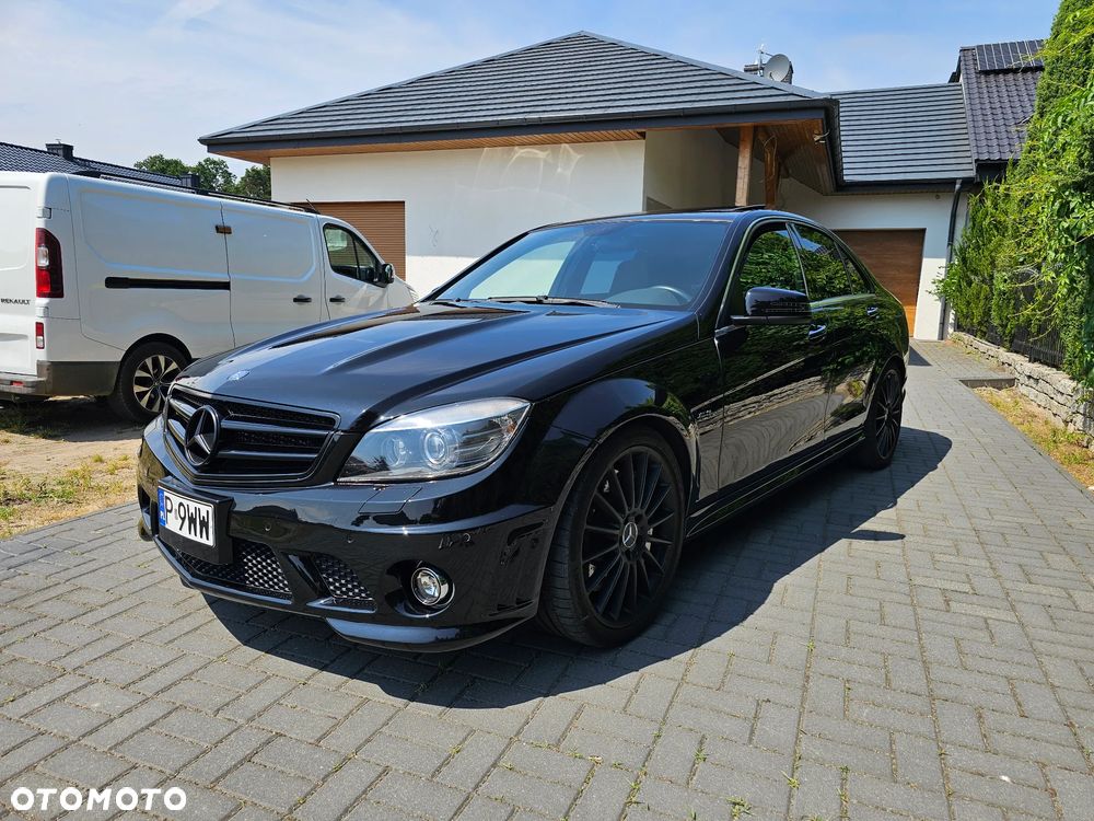 Mercedes-Benz Klasa C 63 AMG - 3