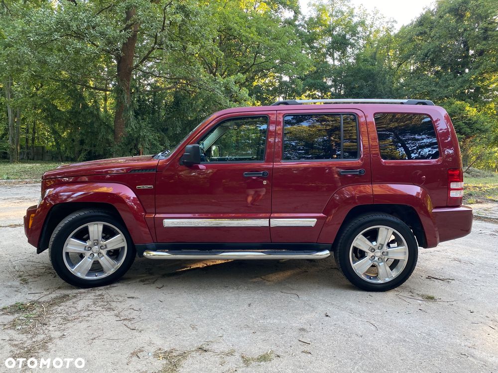 Jeep Liberty - 4