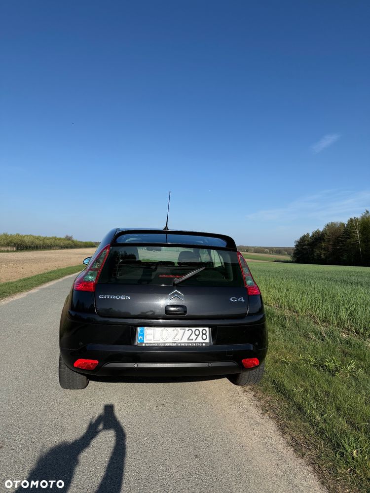 Citroën C4 1.6 16V X - 8