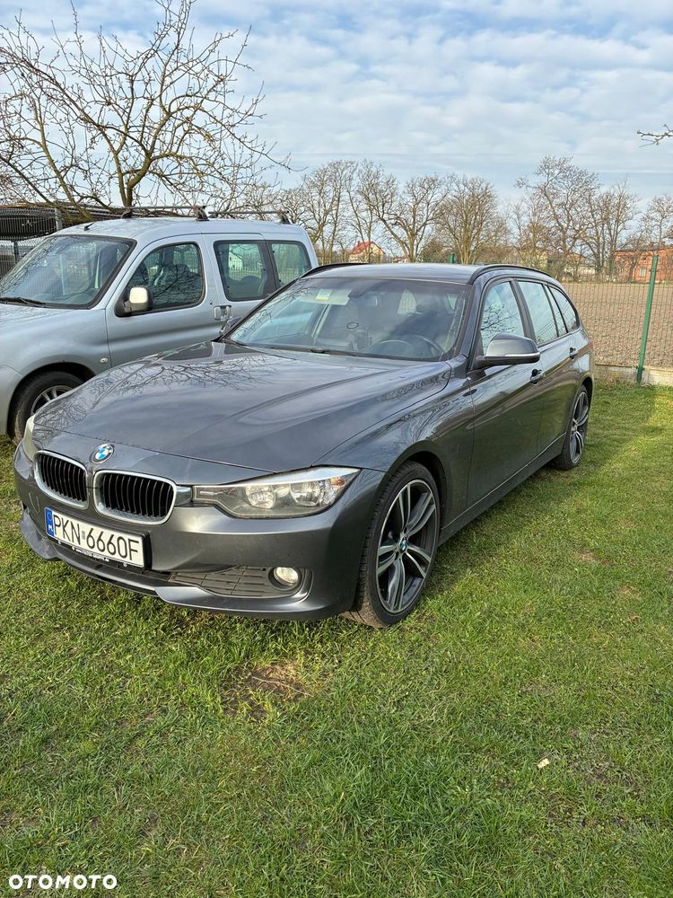 BMW Seria 3 318d - 26