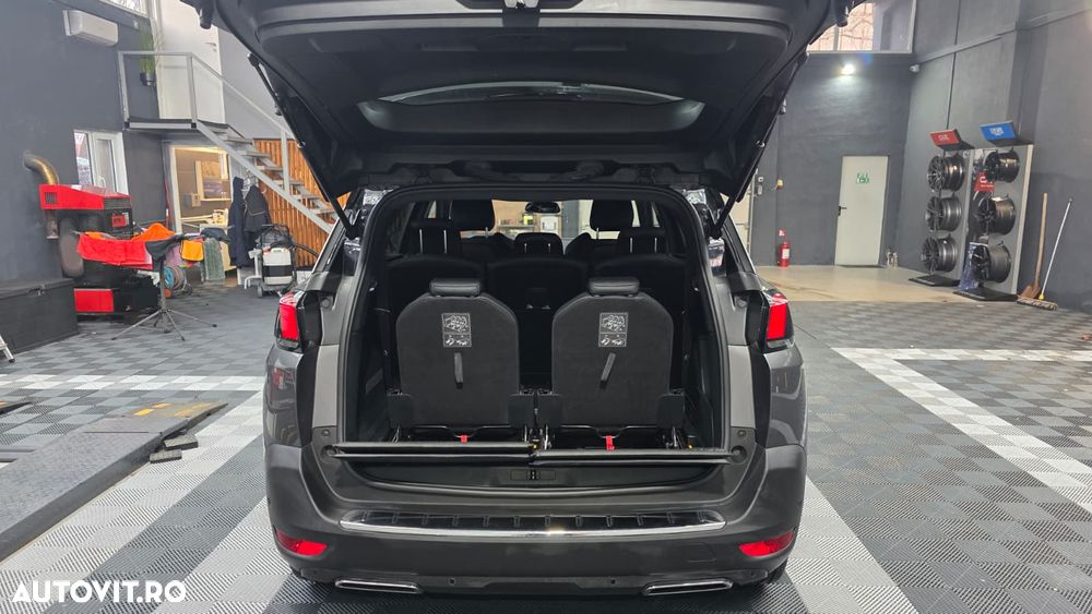 Peugeot 5008 PureTech 130 EAT8 Stop & Start GT - 12