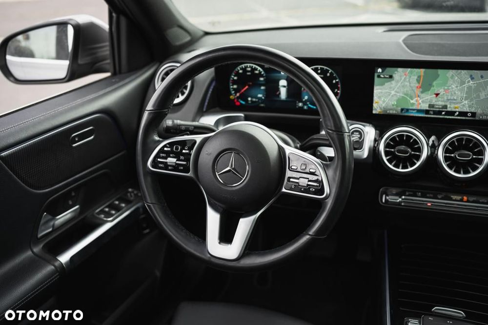 Mercedes-Benz GLB - 18