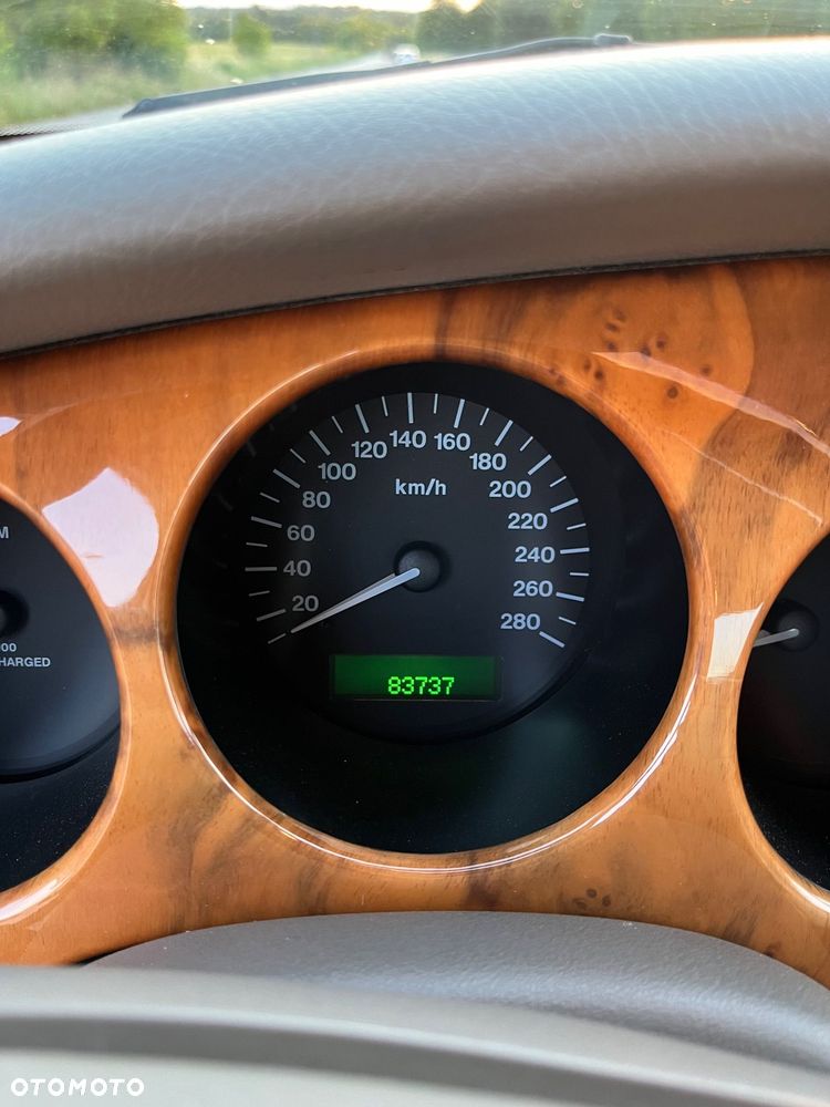 Jaguar XK8 - 26