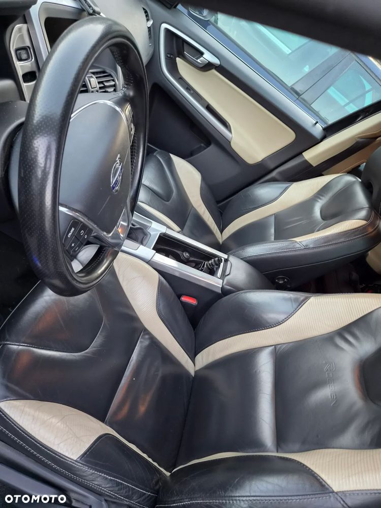 Volvo XC 60 DRIVe Momentum - 11