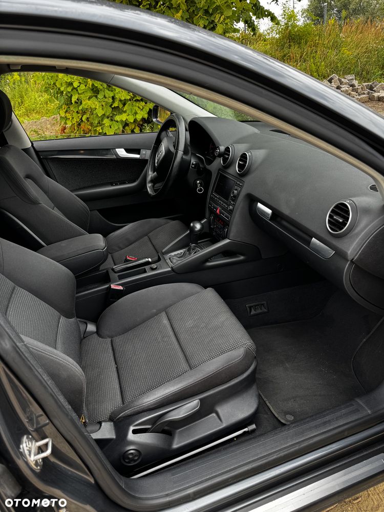 Audi A3 Sportback 2.0 FSI Ambiente Tiptr - 8