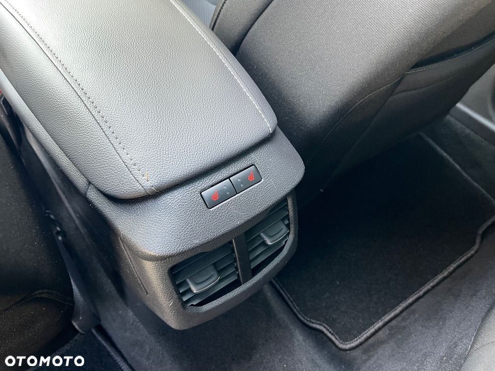 Ford Mondeo - 21
