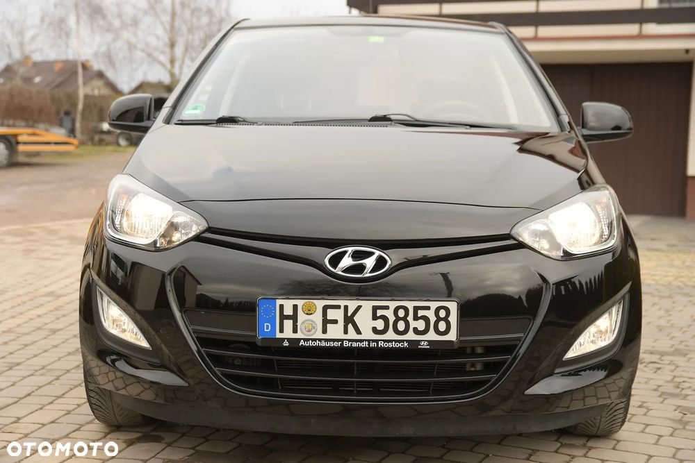 Hyundai i20 - 12