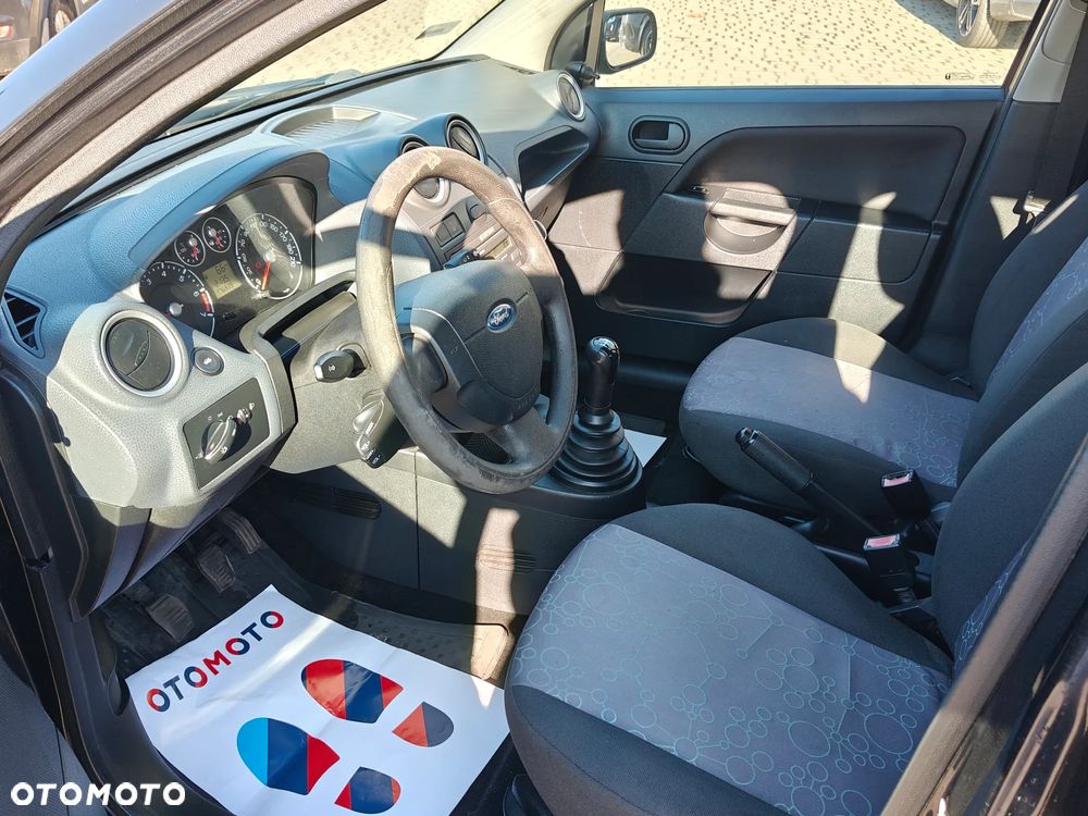 Ford Fiesta 1.3 Ghia - 7