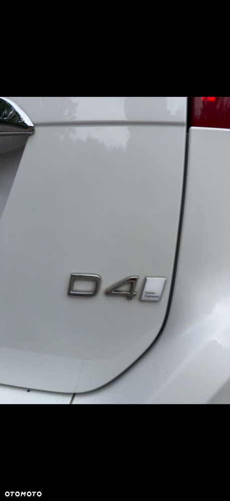 Volvo XC 60 D4 AWD Momentum - 8