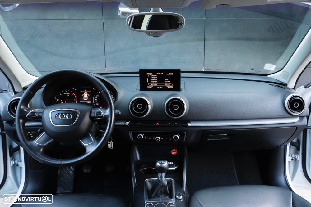 Audi A3 1.6 TDI S-line - 10