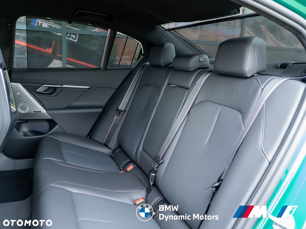 BMW M5 xDrive - 27