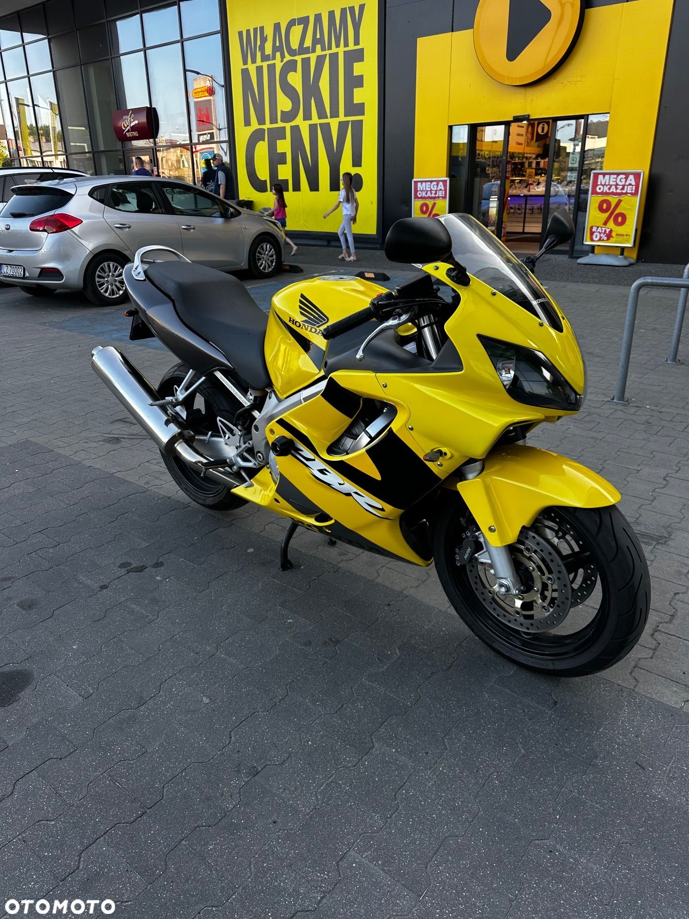 Honda CBR - 1