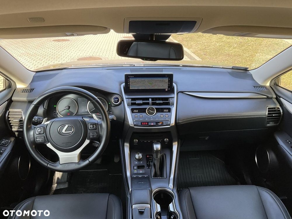 Lexus NX 300h F Impression AWD - 9