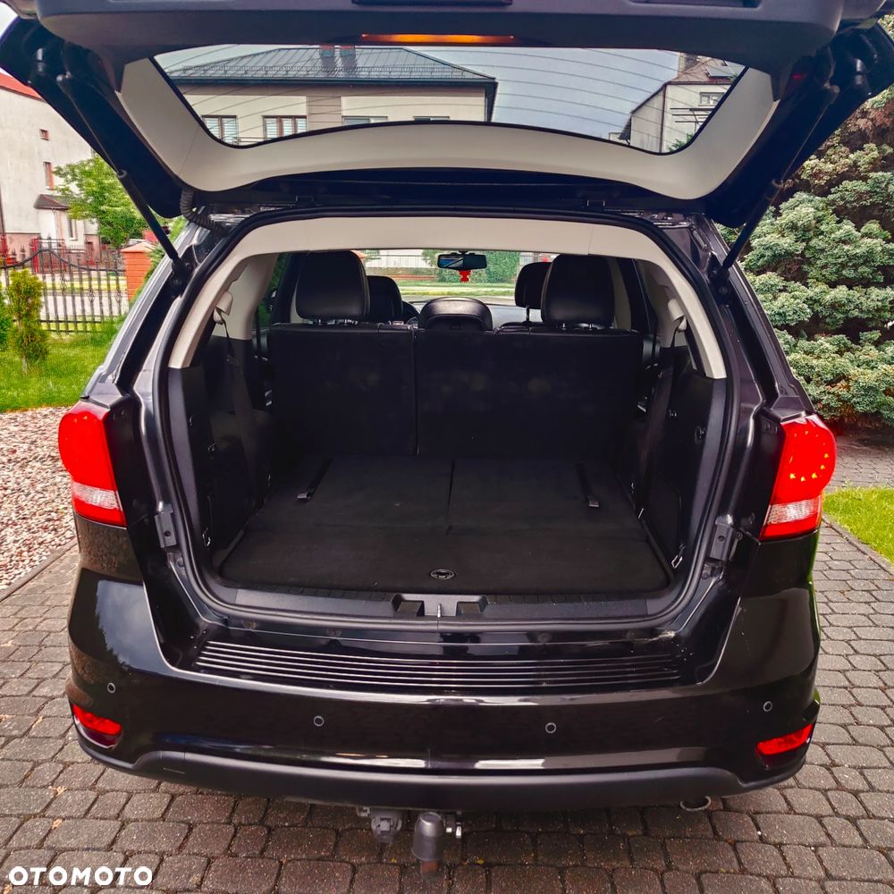Fiat Freemont 2.0 Multijet Black Code AWD - 23